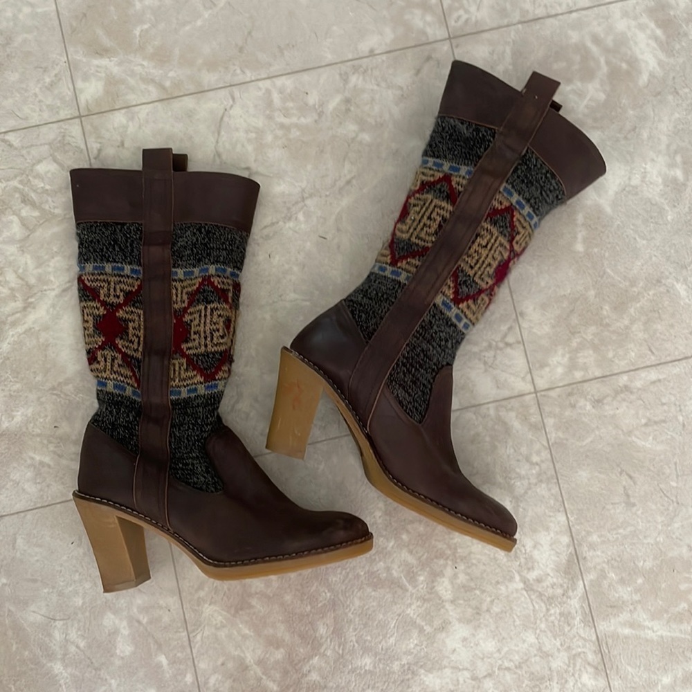 Naughty Monkey Sweater Boots 6.5